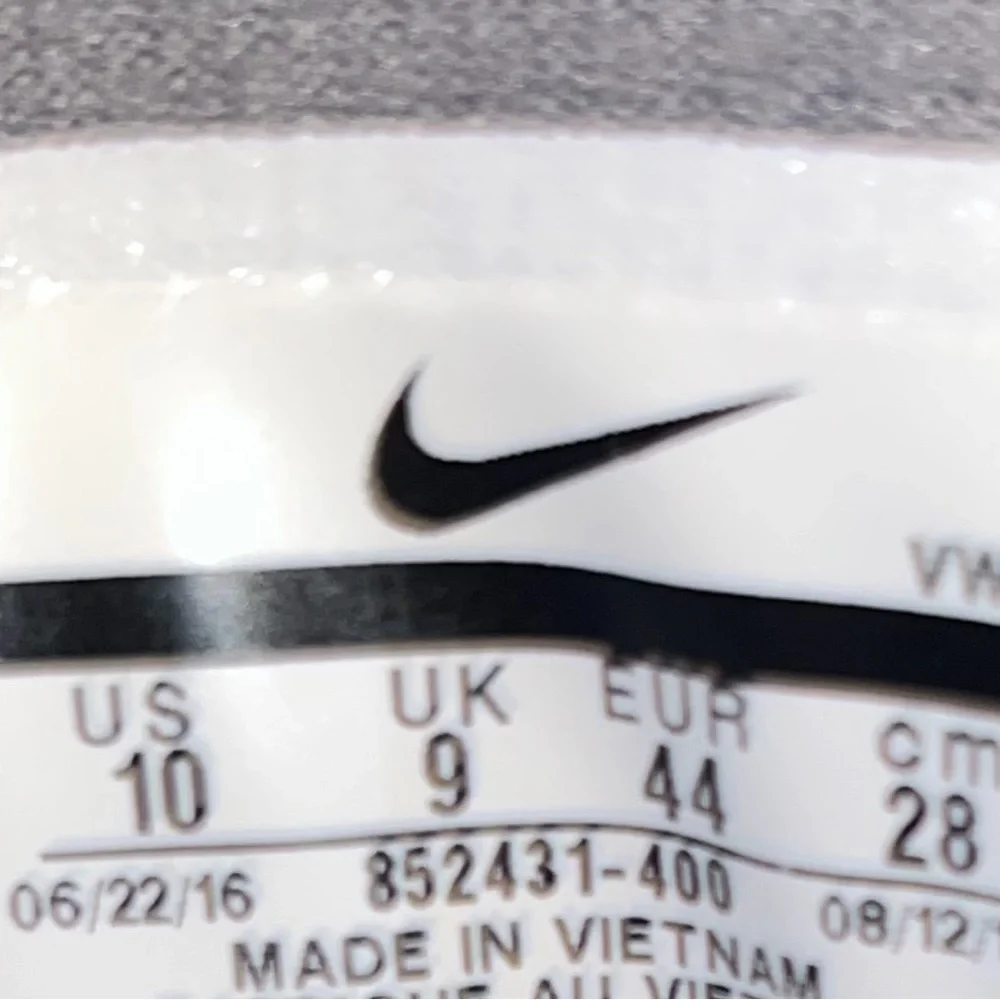 Nike Air Versatile - Picture 7 of 7